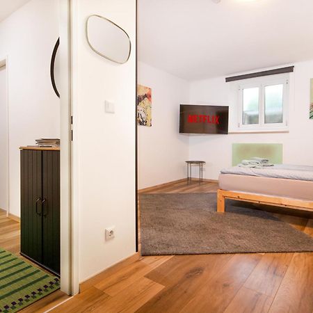 Lendkanal - City - Netflix - Waschmaschine - Kaffeevollautomat - 8 Pax - 4 Schlafzimmer Klagenfurt am Woerthersee Exteriér fotografie