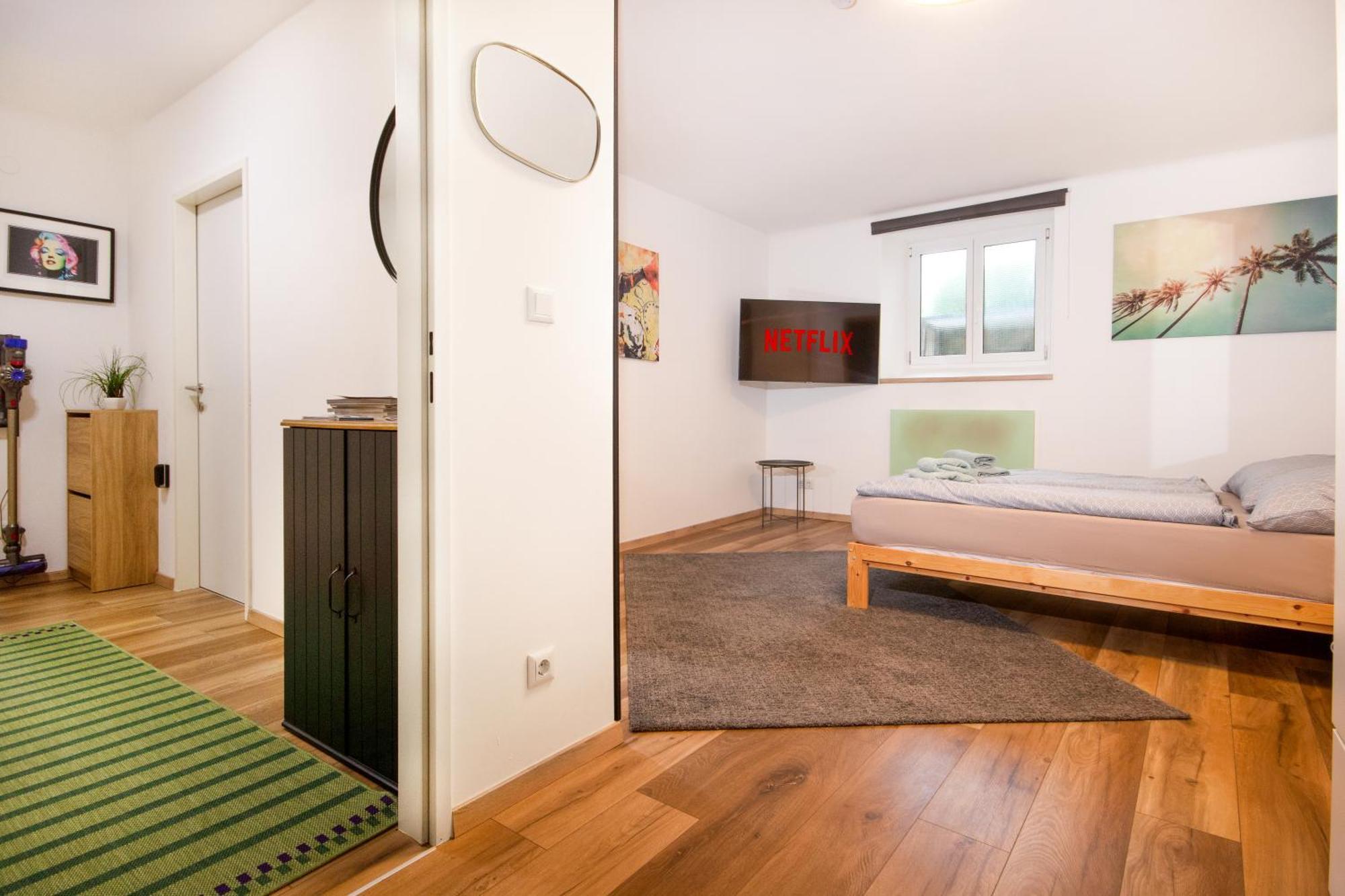 Lendkanal - City - Netflix - Waschmaschine - Kaffeevollautomat - 8 Pax - 4 Schlafzimmer Klagenfurt am Woerthersee Exteriér fotografie