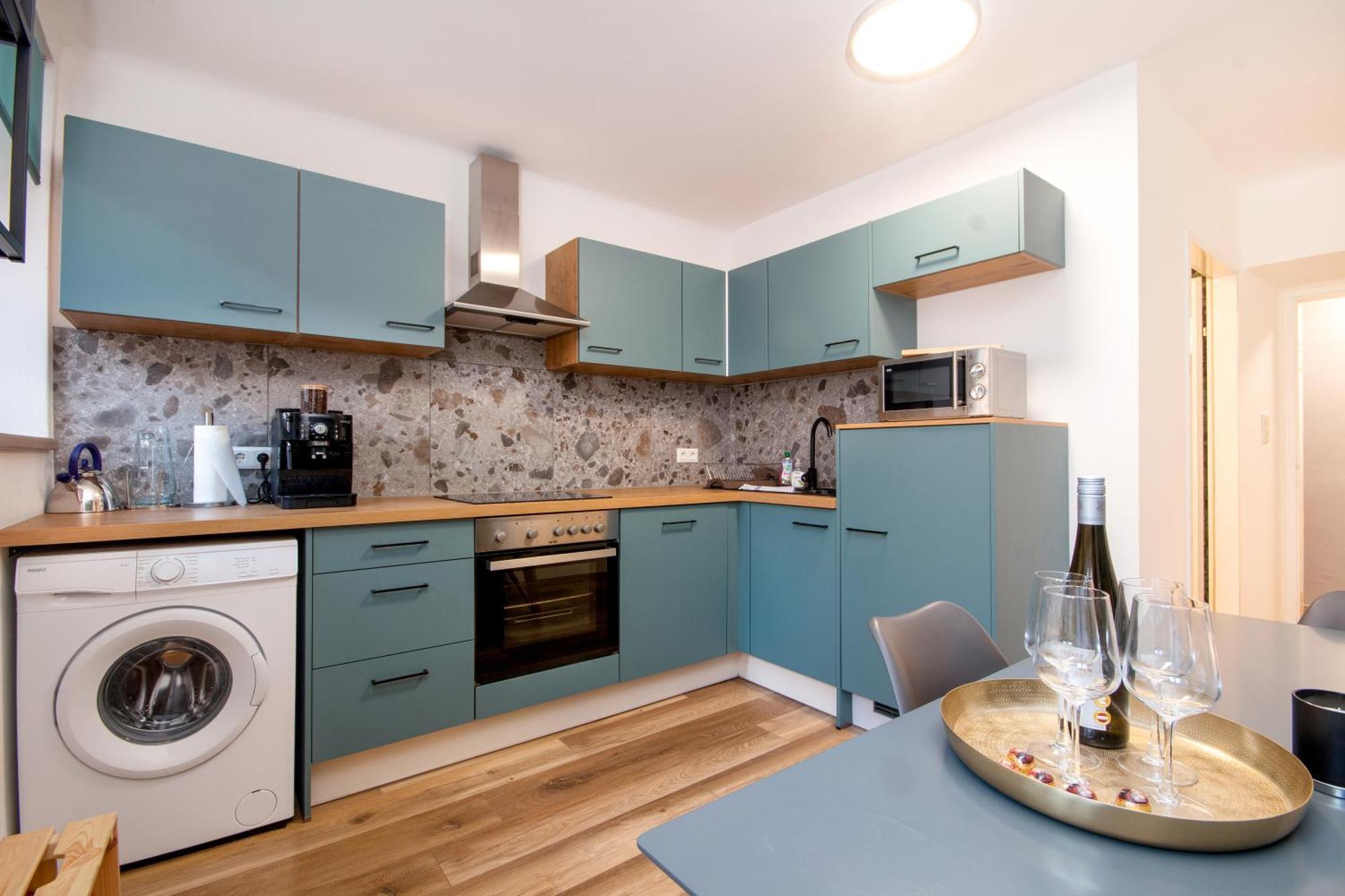 Lendkanal - City - Netflix - Waschmaschine - Kaffeevollautomat - 8 Pax - 4 Schlafzimmer Klagenfurt am Woerthersee Exteriér fotografie